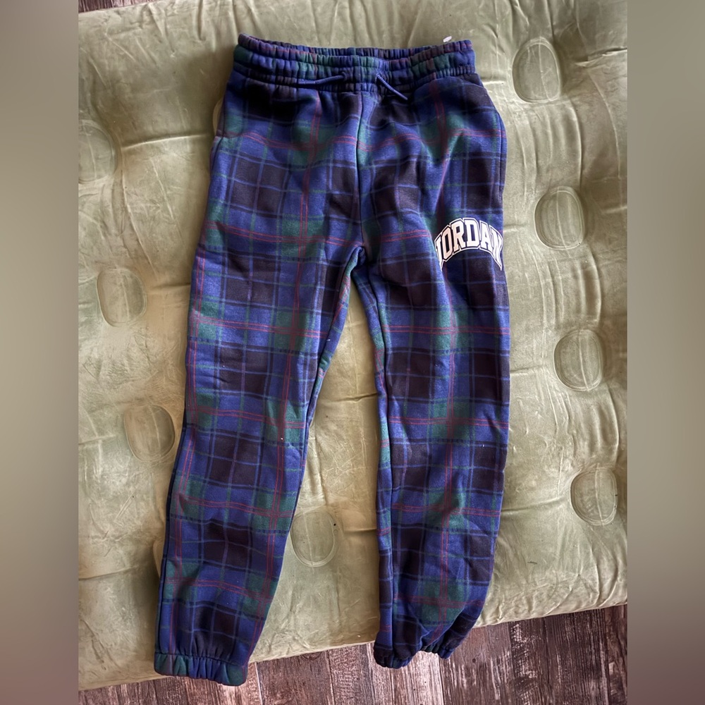 NWT Boys Jordan sweats